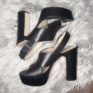 Michael Kors || 7M Black Leather Heel